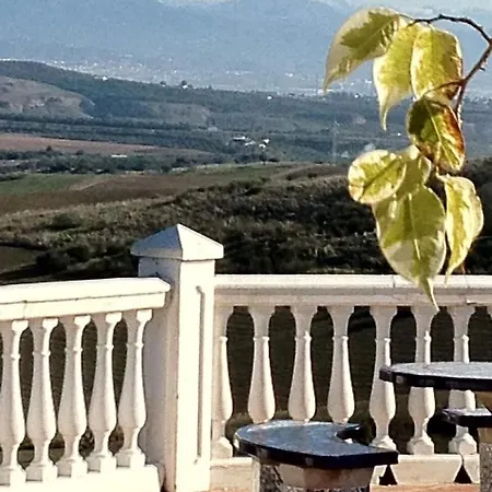 Bed and breakfast Tierra Roja *